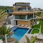 מלון Sarezya Luxury Boutique Çeşme