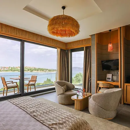 Sarezya Luxury Boutique Hotel