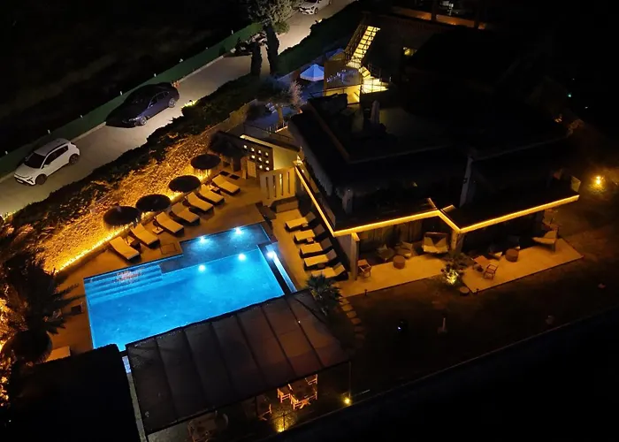 萨雷兹亚酒店 3* Çeşme